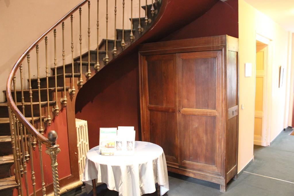 Hotel Au Pavillon du Frêne à Lacaune Extérieur photo